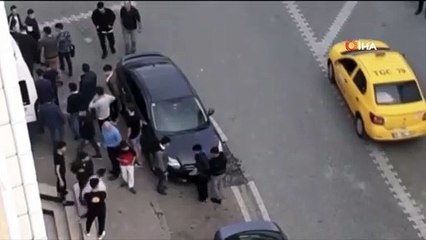 5 kişinin yaralandığı silahlı kavgada dehşet anları kamerada