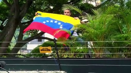 Télécharger la video: Leopoldo López cumple seis meses en la Embajada española