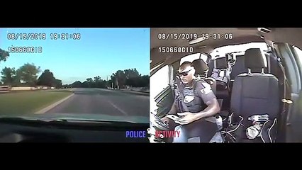 Un policier a un accident en textotant au volant