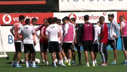 Arşiv -Abdullah Avcı'dan futbolculara: 'Antalyaspor maçını kazanamazsak derbinin anlamı kalmaz'