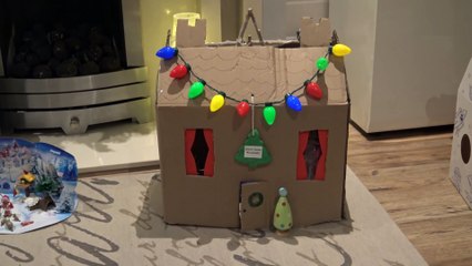 Casinha  dos Brinquedos de Natal