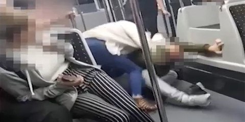 Esta pareja británica es golpeada dentro del autobús del aeropuerto después de un vuelo con Ryanair