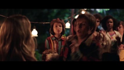 Os Parças 2 Filme - Cena - Porre na fogueira
