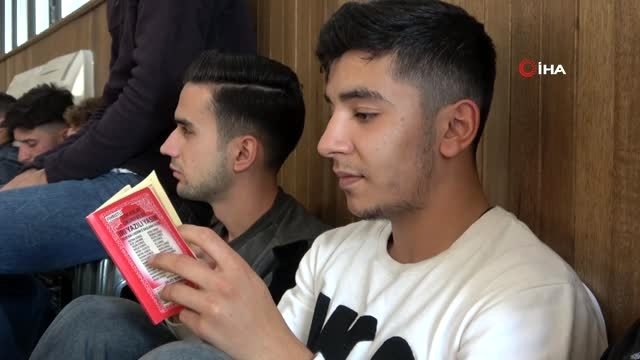 Üniversite öğrencilerinin katılımıyla şehitler için mevlit okutuldu