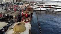 Kaldırılması planlanan Eminönü'ndeki balık-ekmek tekneleri havadan görüntülendi