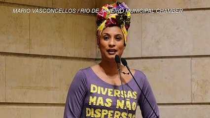 Bolsonaro, furioso, ataca a TV Globo por informe sobre caso de concejal asesinada