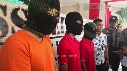 VIDEO VIRAL TERLENGKAP (HD) - BEGAL SADIS MENANGIS