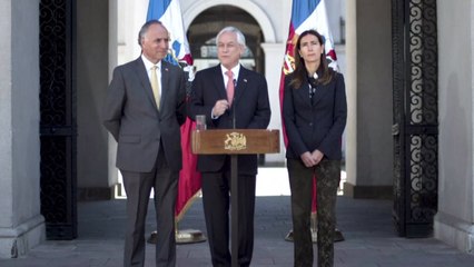 칠레 대통령 "11월 APEC 정상회의 개최 취소" / YTN