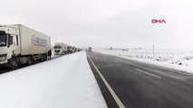 Şırnak uluslararası ipek yolu kardan kapandı, sürücüler mahsur kaldı-3