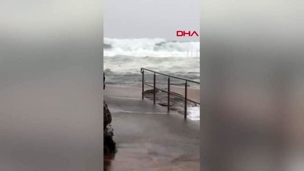 Dha dış 'avustralya'yı bu kez de sel ve fırtına vurdu