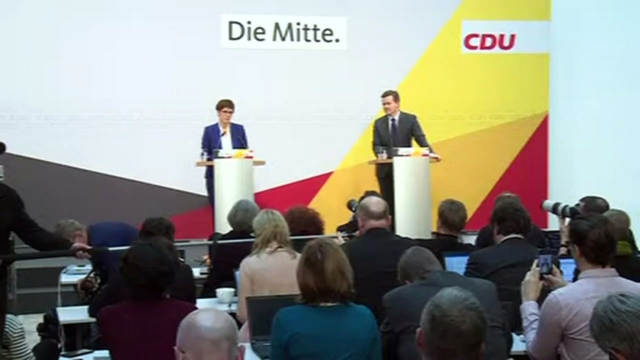 Angekündigter Rückzug: Kramp-Karrenbauer sieht Stabilität der Koalition nicht gefährdet