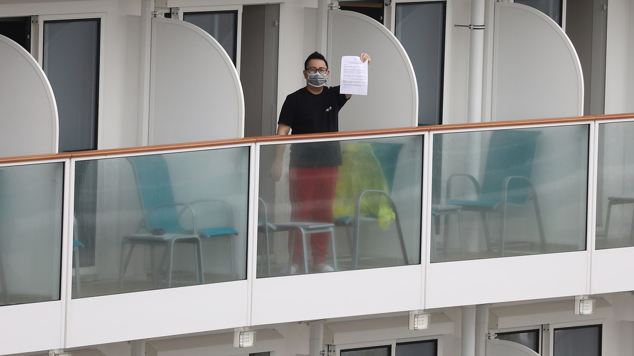 Thousands held on cruise ship in Hong Kong for coronavirus testing