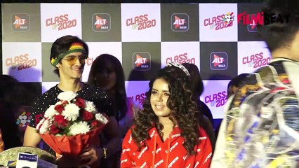 Bigg Boss 13; Vikas Gupta बिग बॉस के घर निकलते ही फ्लर्ट करते दिखे |FilmiBeat