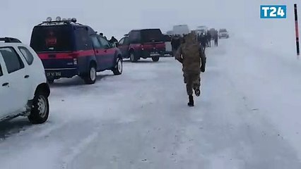 Van'da arama kurtarma ekiplerinin üstüne çığ düşen bölge böyle görüntülendi