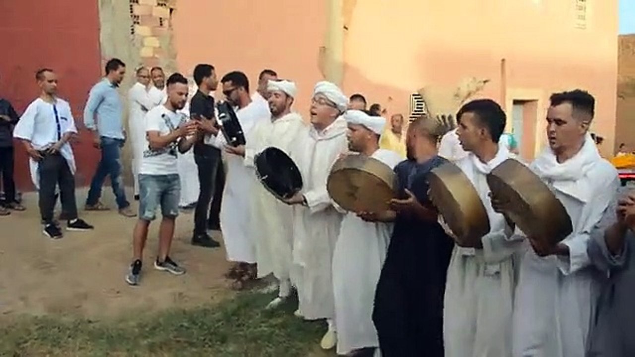 أحيدوس أمازيغي أروع إزلان ن تمازيغت الجنوب الشرقي ahidous amazigh izlan