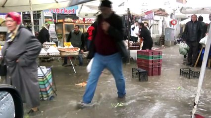 Lodos ve aşırı yağış su baskınlarına sebep oldu