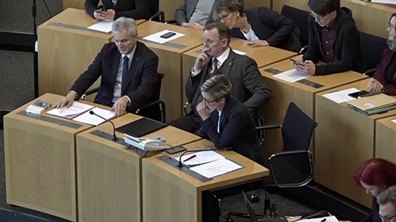 Wahl in Thüringen mit AfD-Unterstützung spaltet die Bundespolitik