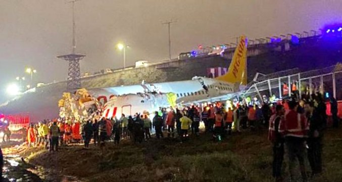 Sabiha Gökçen Havalimanı'na giderken kaza geçiren 5 polis yaralandı