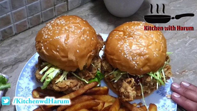 KFC Style Zinger Burger Recipe in Urdu/Hindi | Kitchen With Harum