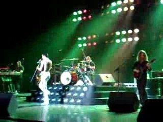 ONE NIGHT OF QUEEN LYON 2008 - JAILHOUSE ROCK