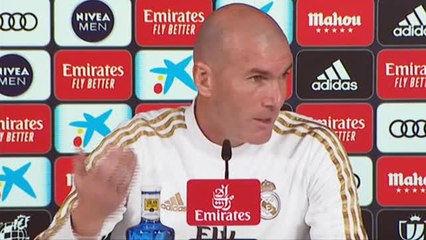 Zidane no quiere opinar sobre el Barça: "Ya tengo bastante con lo mío"