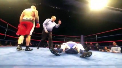 412lb Heavyweight KOd! - - Colin Sangster gets dropped by Andrew Case-Allan in round 1 bu