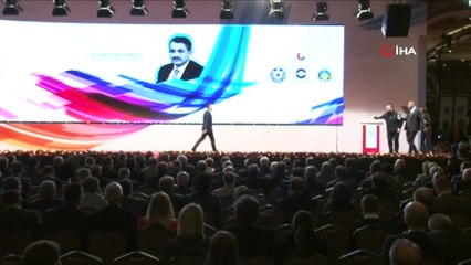 Pakdemirli: 'Van bahçesaray'da meydana gelen çığ faciasında aldığım ilk bilgilere göre 8'i jandarma, 3'ü korucu, 3 iftaiye eri ve 9 sivil vatandaşımız olmak üzere 23 şehidimiz var'