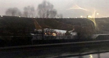 Son Dakika: Sabiha Gökçen'de pistten çıkan uçak parçalandı: 120 yaralı var