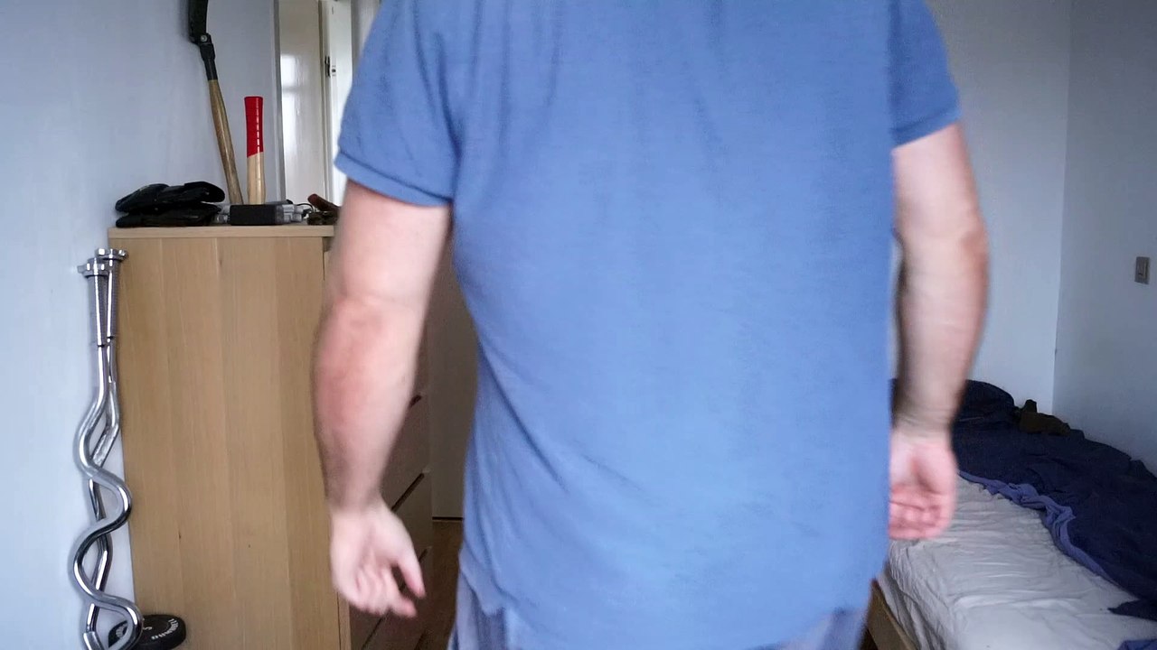 15 KG hexagonal dumbbell pinch grip lift and hold for around 23s with right