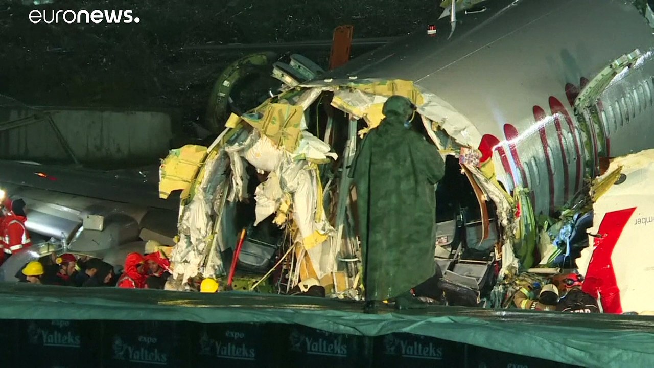 Over 100 hurt as Turkish plane breaks up after...