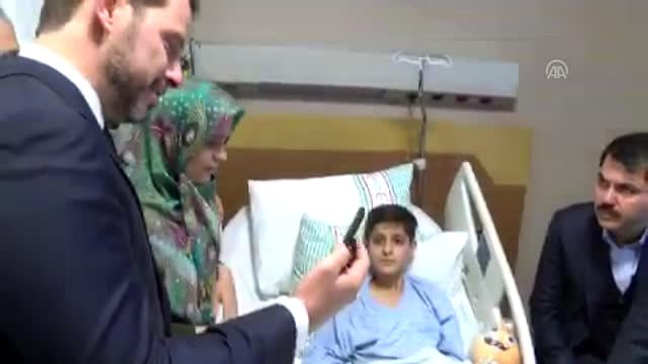 Cumhurbaşkanı Erdoğan, enkaz altından yaralı kurtarılan çocukla telefonda görüştü
