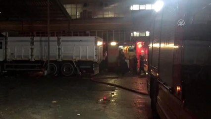 Bayrampaşa'da bir fabrikanın buhar kazanının patlaması sonucu 1 kişi yaralandı