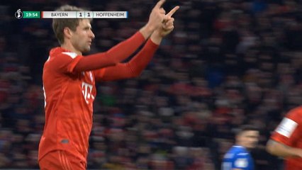 Coupe d'Allemagne - Le but en pleine course de Müller !