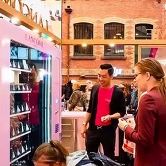 Lancôme Custom Vending Machine