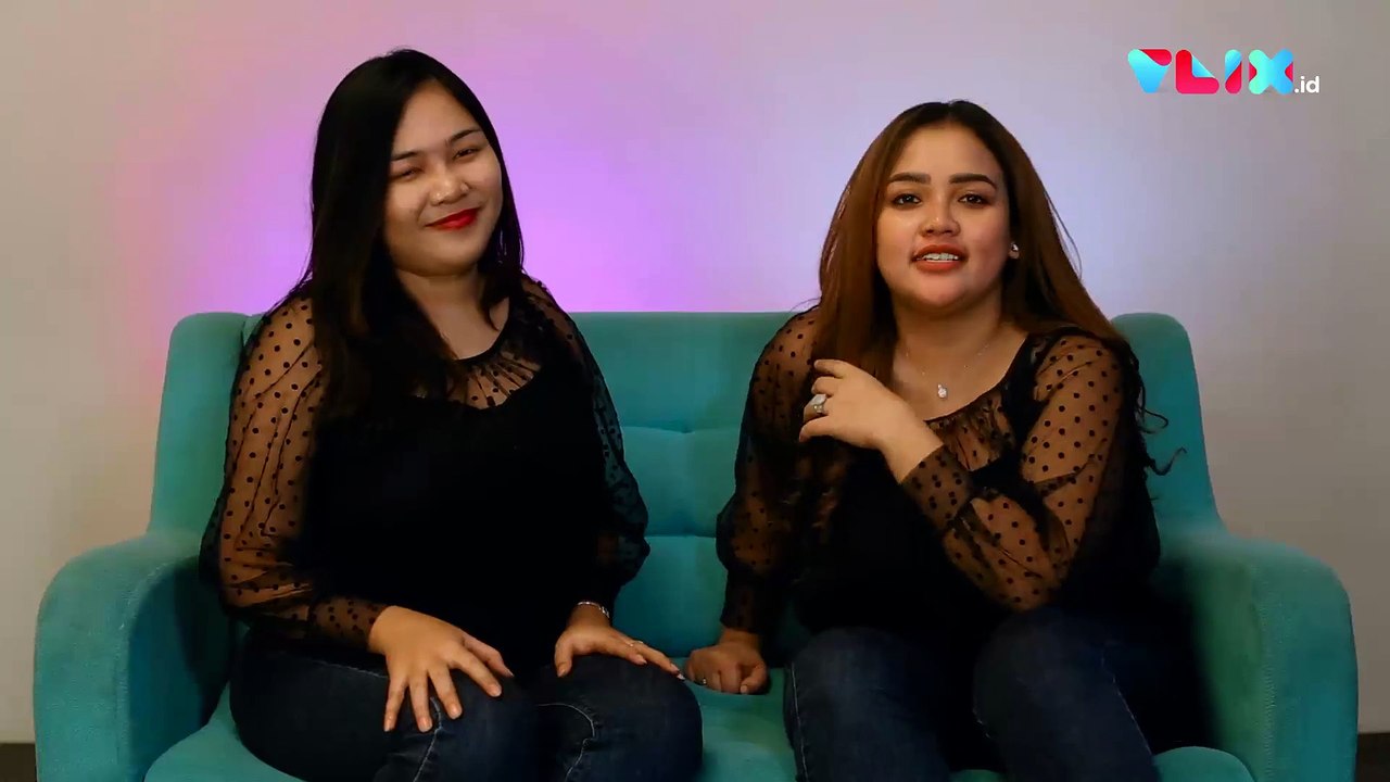 Bikin Kaget! Duo Semangka ke Mall Engga Pake Bra