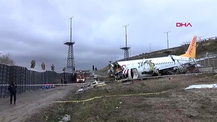 Sabiha gökçen'de pistten çıkan uçaktaki hasar gündüz görüntülendi