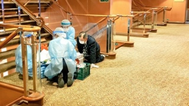 Se elevan a 20 los portadores del coronavirus del crucero nipón en cuarentena