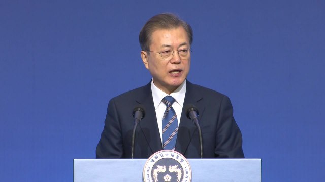 문 대통령 신종 코로나 비상 속에도 경제 활력 키울 것 / YTN