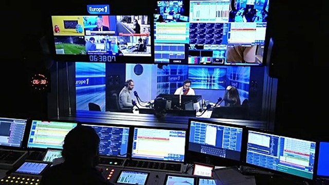 ARCHIVE - Kirk Douglas en 1979 et en français sur Europe 1 : Les vrais acteurs sont des enfants