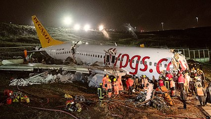 Three dead, many injured as plane skids off Istanbul runway