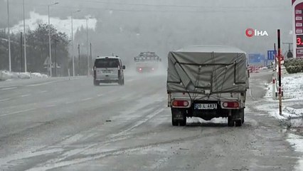 Denizli’de yüksek kesimlerde kar yağışı etkili oldu