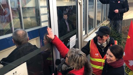 Des manifestants tentent de perturber la visite du secrétaire d’État à Alençon