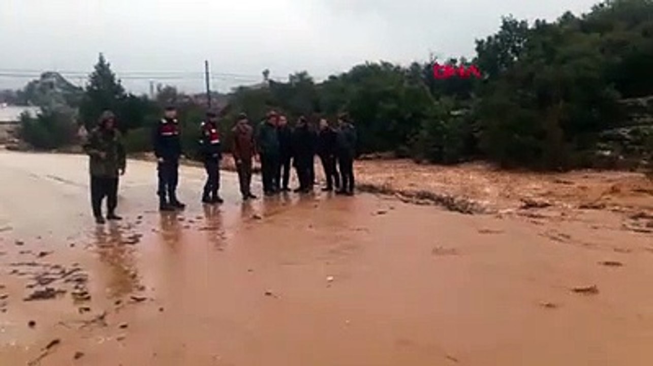Mersin'deki selde mahsur kalan öğrenciler böyle kurtarıldı