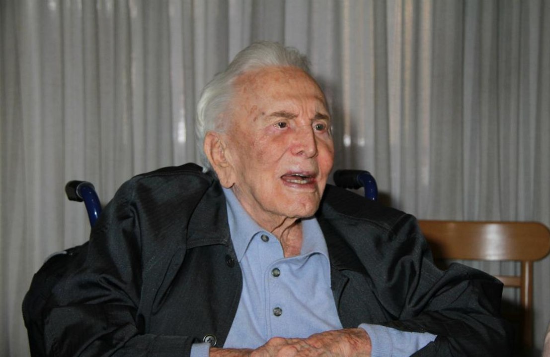 Kirk Douglas dead at 103