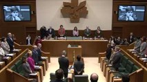 Minuto de silencio en memoria de Gregorio Ordóñez en el Parlamento Vasco
