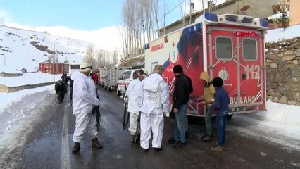 Van çığ altında kalanlardan bir kişinin daha cansız bedenine ulaşıldı-2