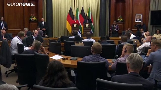 El flamante presidente de Turingia dimite tras las duras críticas de Angela Merkel