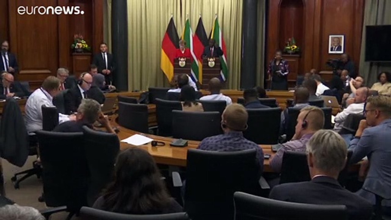 «Μια κακή ημέρα για τη Δημοκρατία» λέει η Μέρκελ για την εκλογή πρωθυπουργού στη Θουριγγία