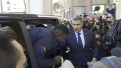 Llegada de Umtiti al hotel de Bilbao