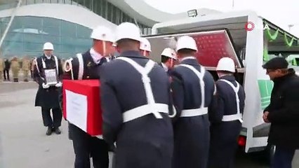 Şehidi taşıyan uçak fırtınadan dolayı tokat'a inemedi